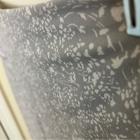 Athleta High Rise Primrose Chaturanga Tight in Gathering Storm Medium Leggings - Picture 5 of 15